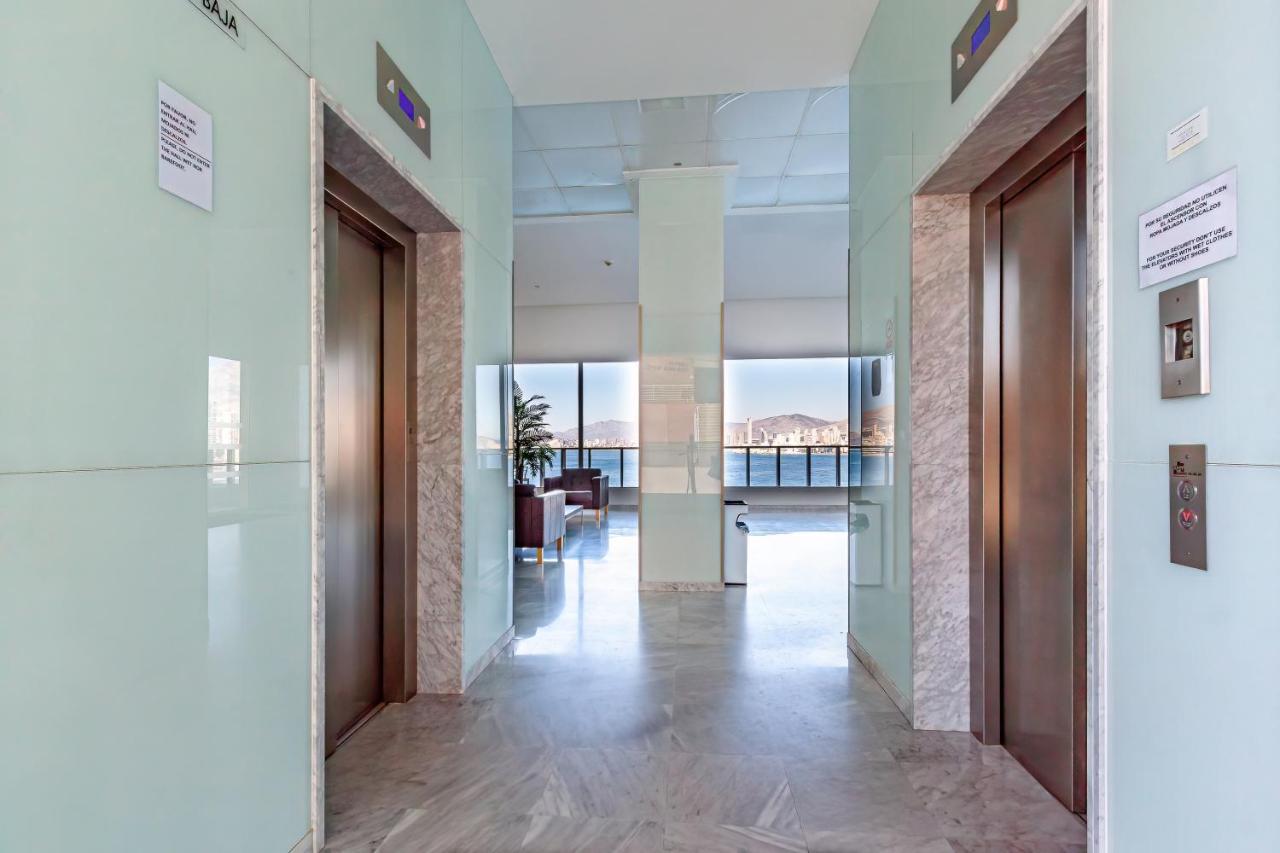 Gemelos Levante Beach Apartments Benidorm Bagian luar foto