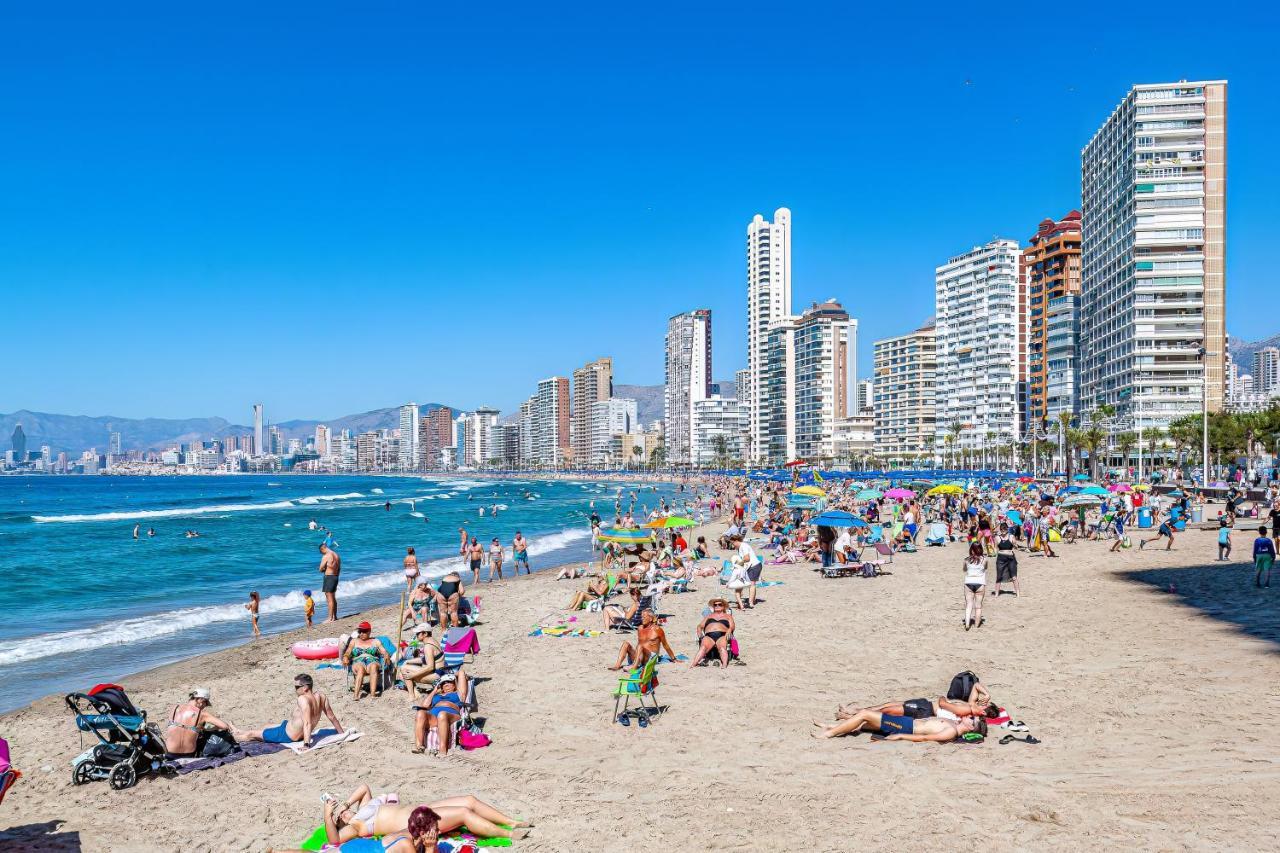 Gemelos Levante Beach Apartments Benidorm Bagian luar foto